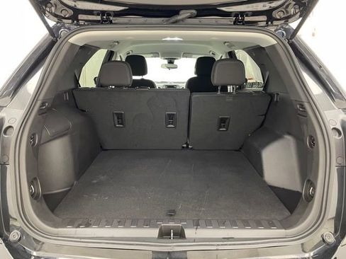 Used 2023 Chevrolet Equinox LS w/ LS Convenience Package image 12