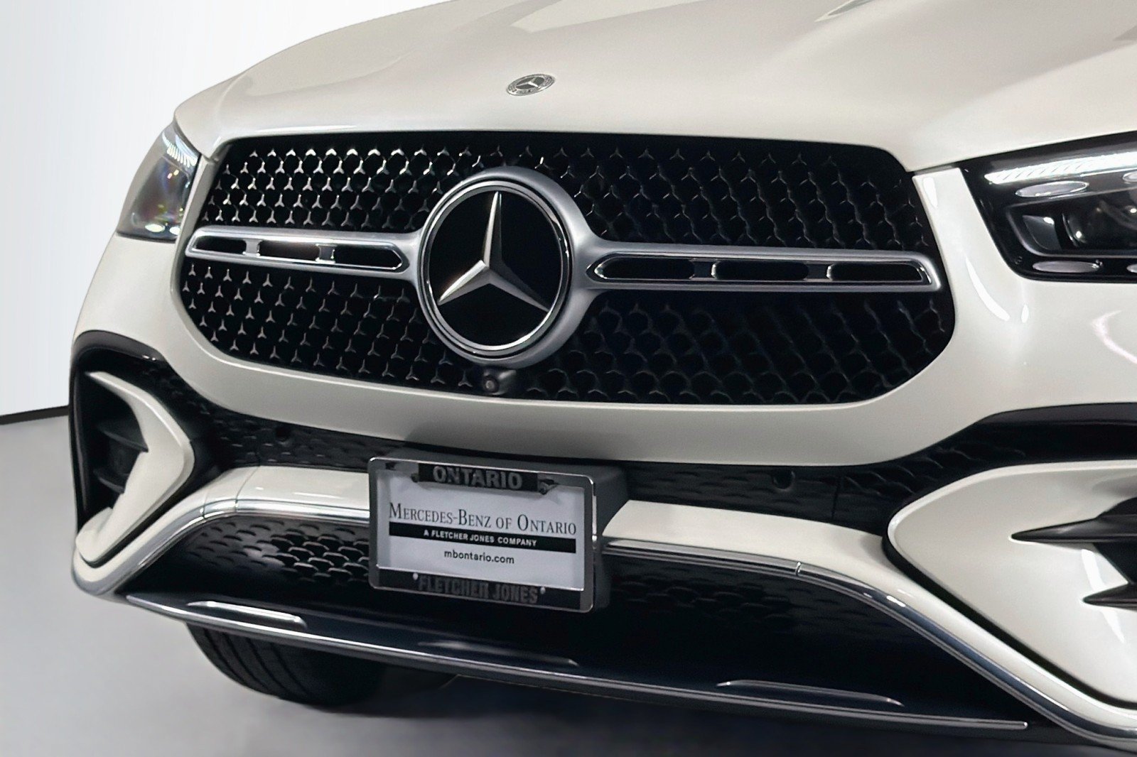 Certified 2024 Mercedes-Benz GLE 450e 4MATIC w/ AMG Line Exterior image 13