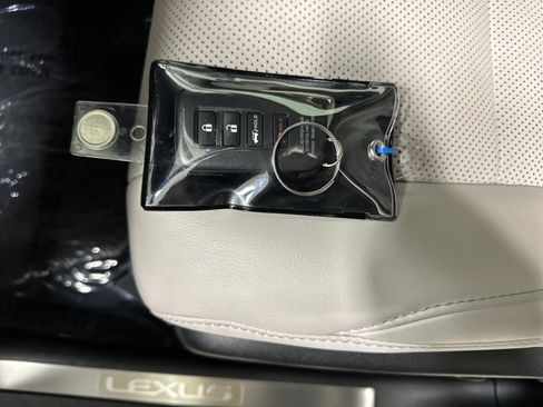 Used 2020 Lexus RX 350 AWD w/ Premium Package image 36
