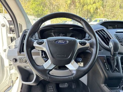 Used 2018 Ford Transit 150 XLT image 40