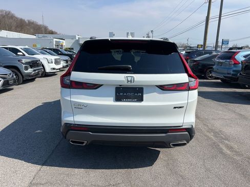 Used 2025 Honda CR-V Sport image 4