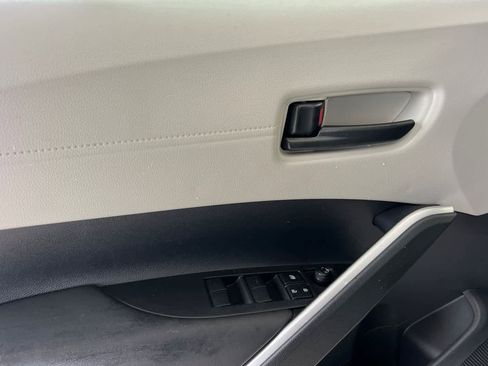 New 2026 Toyota Corolla Cross L image 12