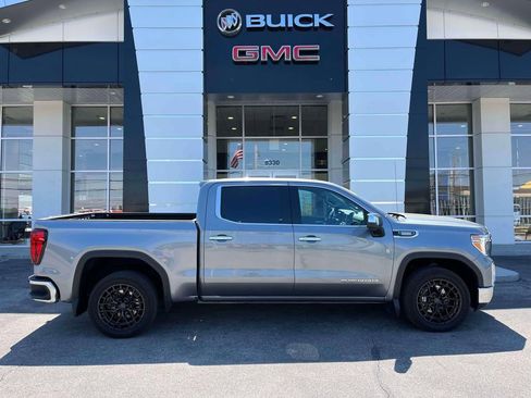 Used 2021 GMC Sierra 1500 SLT w/ SLT Convenience Package AWD/4WD image 2