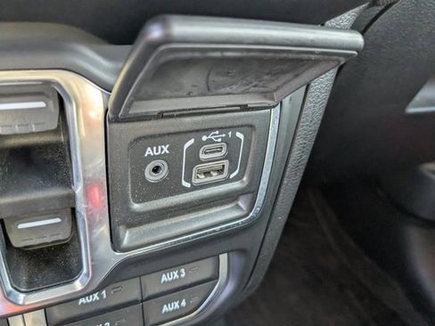 Used 2020 Jeep Gladiator Rubicon image 22