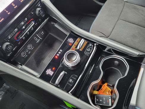 Used 2023 Jeep Grand Cherokee Trailhawk w/ Luxury Tech Group III image 16