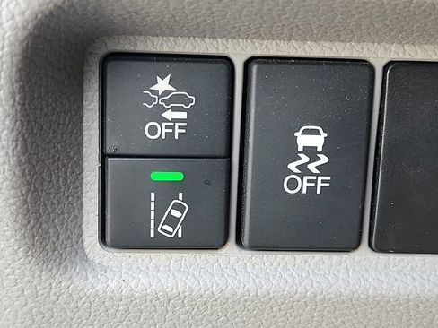 Used 2021 Honda Pilot LX image 25