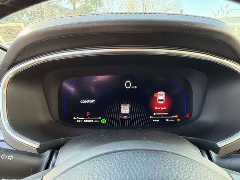 Used 2023 Acura MDX SH-AWD w/ Technology Package image 37