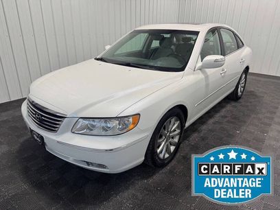 Used 2010 Hyundai Azera Limited w/ Navigation Pkg 3
