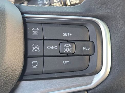 New 2026 Jeep Grand Wagoneer L Limited AWD/4WD image 36