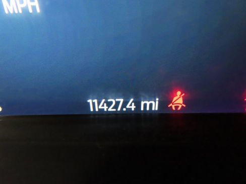 Used 2025 Ford F250 Lariat w/ Black Appearance Package image 12