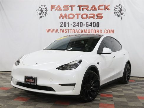 Used 2021 Tesla Model Y Long Range AWD/4WD image 1