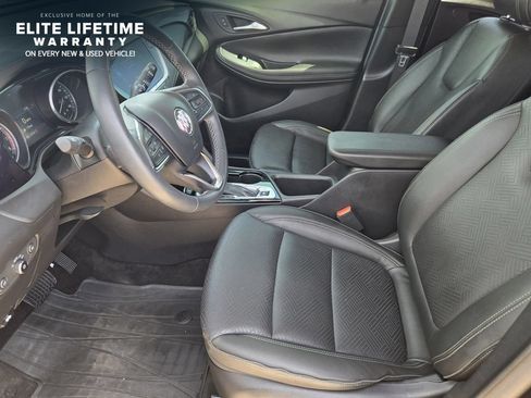 Used 2023 Buick Encore GX Essence w/ Experience Buick Package FWD image 10