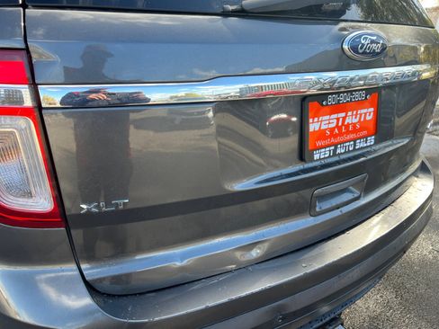 Used 2015 Ford Explorer XLT image 28