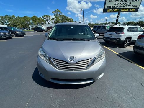 Used 2011 Toyota Sienna XLE FWD image 14