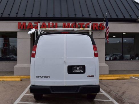 Used 2018 GMC Savana 2500 w/ Communications Package image 10