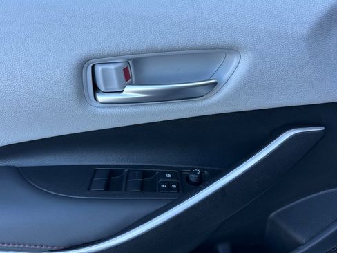 Certified 2025 Toyota Corolla SE w/ Convenience Package image 11