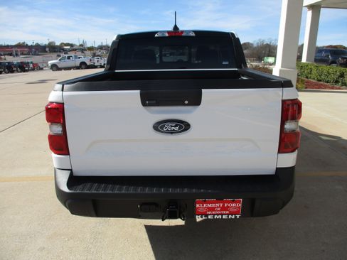 New 2026 Ford Maverick Lariat w/ Black Appearance Package image 4