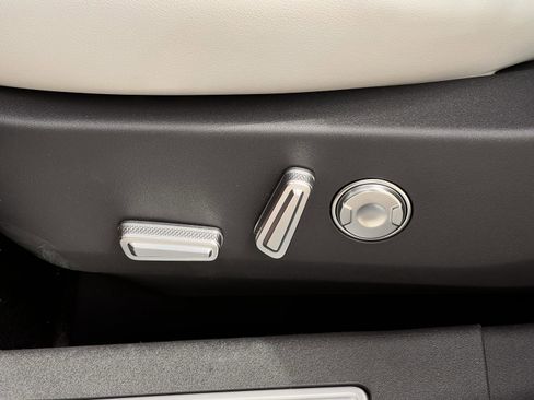 New 2026 Lincoln Nautilus Reserve image 22