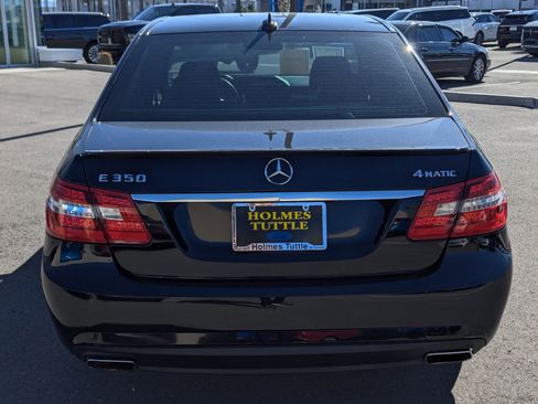 Used 2013 Mercedes-Benz E 350 4MATIC Sedan image 3