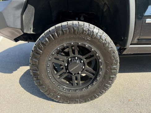 Used 2016 GMC Sierra 2500 Denali w/ Duramax Plus Package AWD/4WD image 16