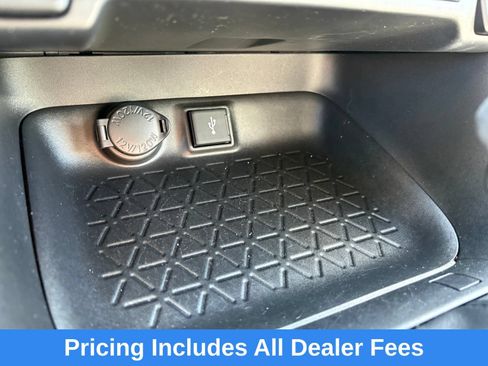 Used 2022 Toyota RAV4 XLE FWD image 21