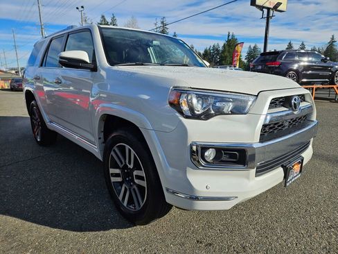 Used 2018 Toyota 4Runner Limited image 15