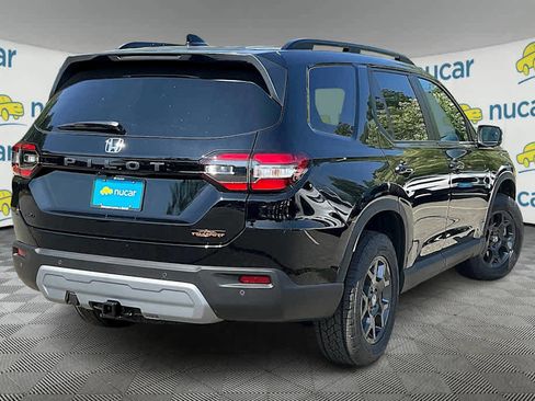 New 2025 Honda Pilot TrailSport image 7