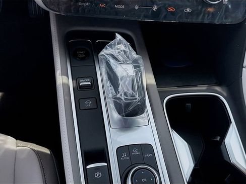 New 2027 INFINITI QX60 Luxe w/ Family Package FWD image 13