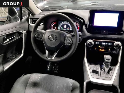 Certified 2025 Toyota RAV4 XLE image 5
