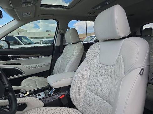 Used 2022 Kia Telluride EX w/ EX Premium Package FWD image 13
