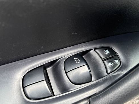 Used 2015 Nissan Rogue SL w/ SL Premium Package image 13