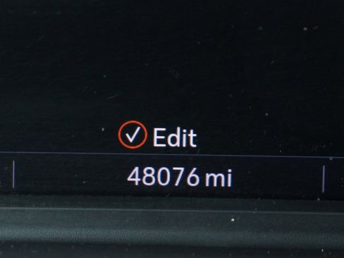 Used 2021 Chevrolet Suburban LS w/ Driver Alert Package image 22