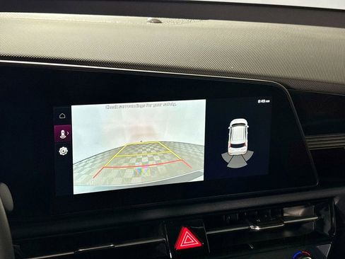 New 2026 Kia Niro Wind FWD image 17