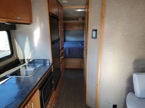 Used 2016 Mercedes-Benz Sprinter 3500 image 13