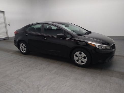 Used 2017 Kia Forte LX FWD image 11