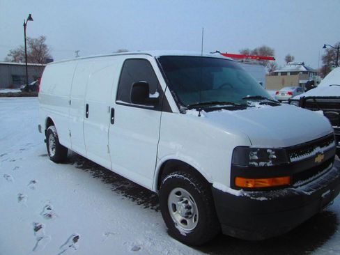 Used 2021 Chevrolet Express 2500 Extended w/ Driver Convenience Package image 2