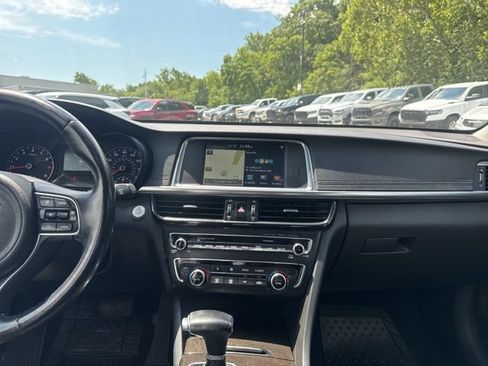 Used 2016 Kia Optima EX w/ Premium Package FWD image 16