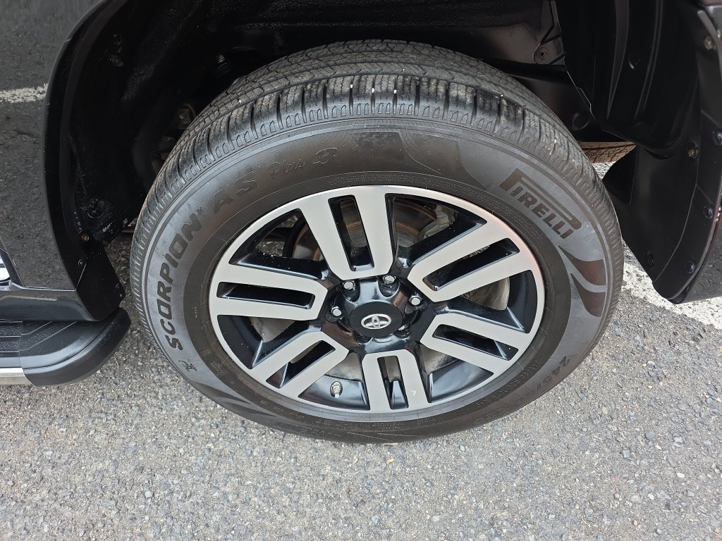 Used 2016 Toyota 4Runner Limited AWD/4WD image 37