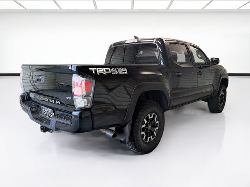 Used 2020 Toyota Tacoma TRD Off-Road w/ Technology Package AWD/4WD image 4