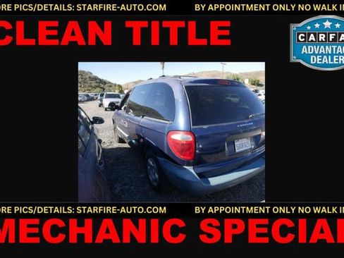 Used 2001 Dodge Caravan SE image 1