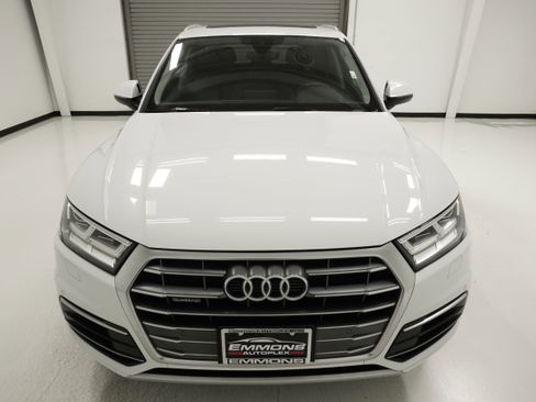 Used 2019 Audi Q5 2.0T Premium Plus w/ Premium Plus Package image 2