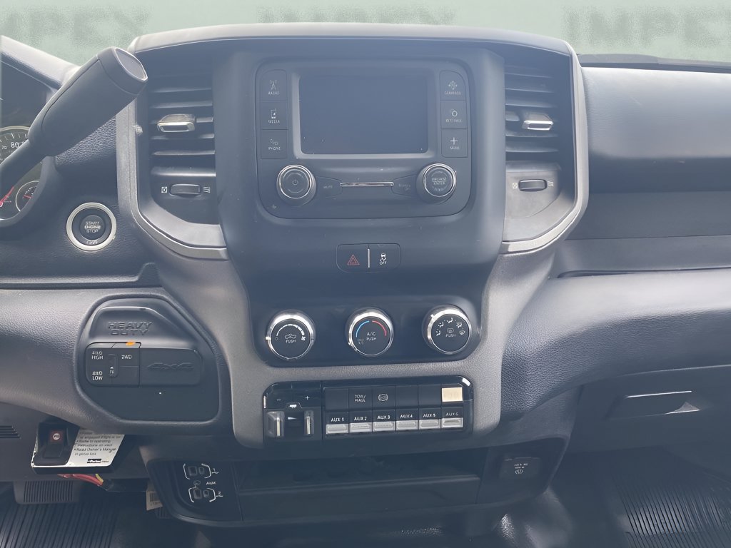 Used 2024 RAM 5500 Tradesman w/ Chrome Appearance Group AWD/4WD image 27