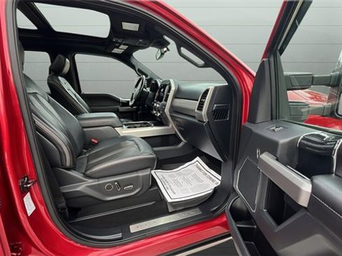 Used 2022 Ford F350 Platinum w/ FX4 Off-Road Package image 30