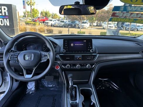 Used 2018 Honda Accord LX image 18