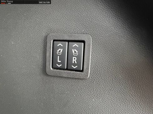 Used 2019 Buick Enclave Premium w/ Experience Buick Package AWD/4WD image 10