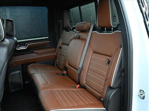 New 2026 GMC Sierra 2500 Denali Ultimate AWD/4WD image 32