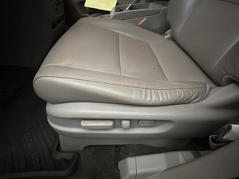 Used 2014 Honda Odyssey EX-L image 10