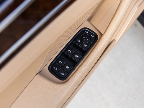 Certified 2023 Porsche Panamera 4 Platinum Edition AWD/4WD image 23