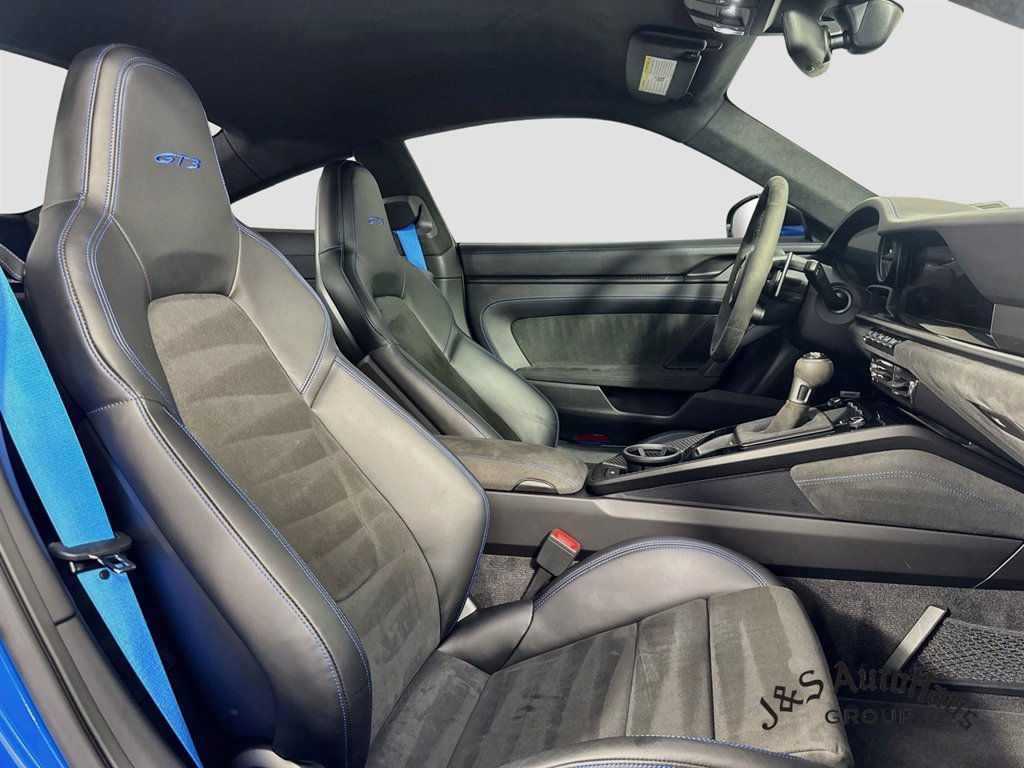 Used 2022 Porsche 911 GT3 RWD image 37