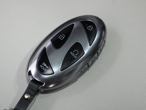 Used 2025 Hyundai Tucson Limited AWD/4WD image 37
